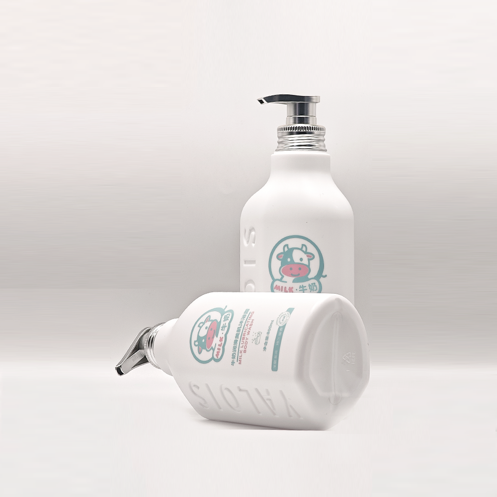 White Curved Round Pump Bottles | Gentle‑style Daily Care Packaging — изображение 3