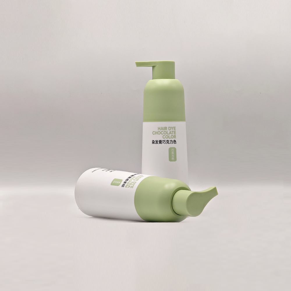 Two‑Tone Green‑White Cylinder Pump Bottles | Nature‑Style Daily Care Packaging - 图片 2