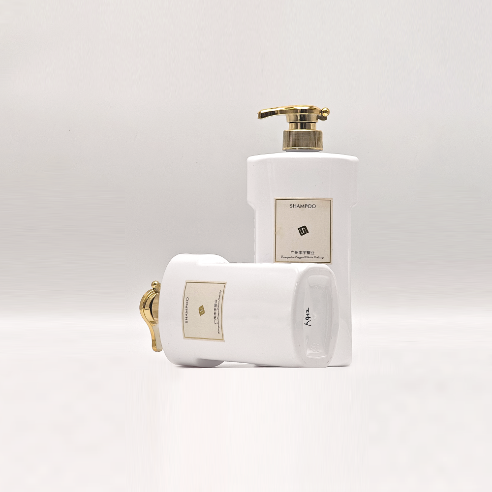 Glossy White Curved‑Waist Gold Pump Bottles | Premium Elegant Skincare & Hair‑Care Packaging - Imagem 3