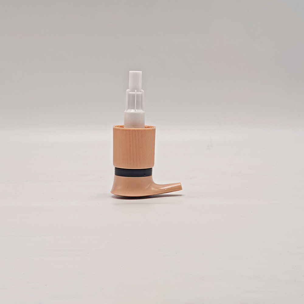 Classic Ribbed Beige Cosmetic Dispenser Pump, Practical Accessory for Lotion, Shampoo and Body Care Containers - Image 3