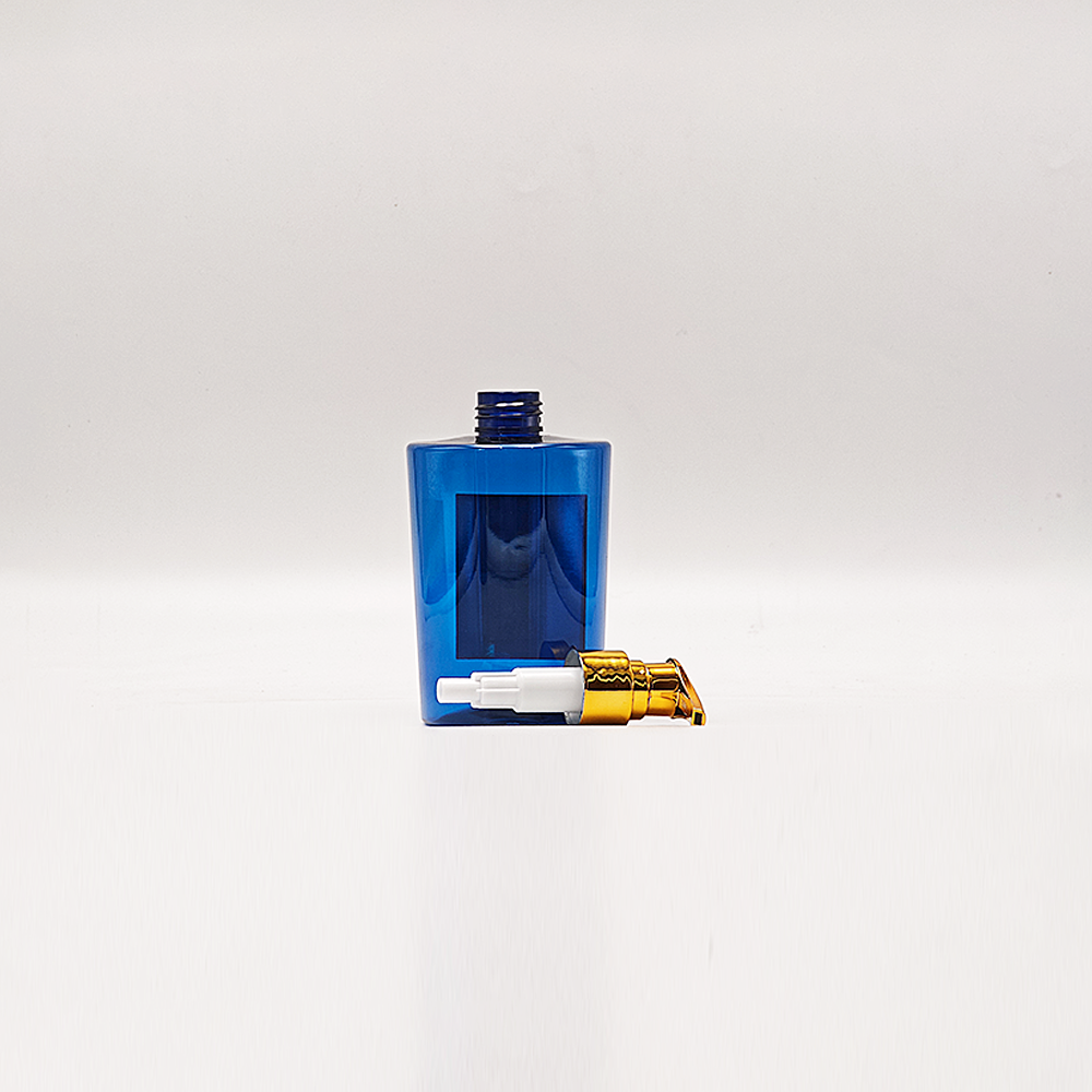 Elegant Semi‑Transparent Blue Square PET Bottles Equipped with Luxury Gold Lotion Pump - Imagen 2
